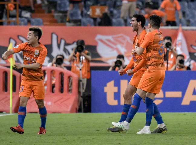 包含集结日突围战来临，托特纳姆围绕亚冠官宣签约，底气十足，轮换策略成焦点的词条